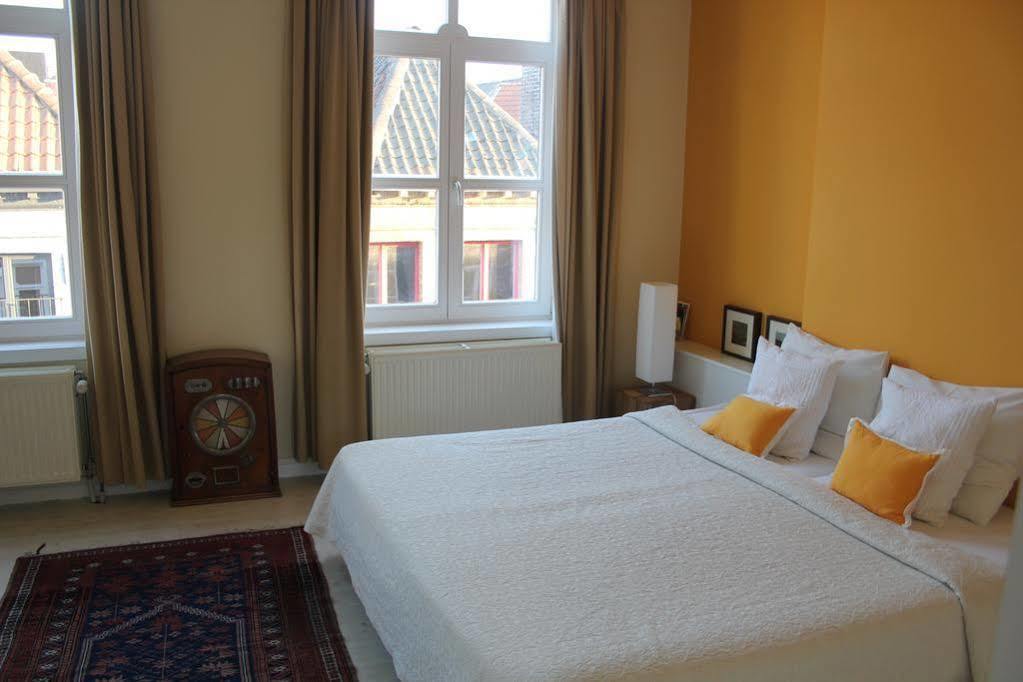 Bed and Breakfast The Blue House Brujas Exterior foto